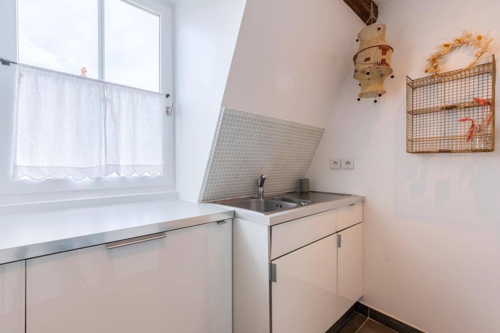 Apartment Charming Bright Flat In Vieux Lille. *
