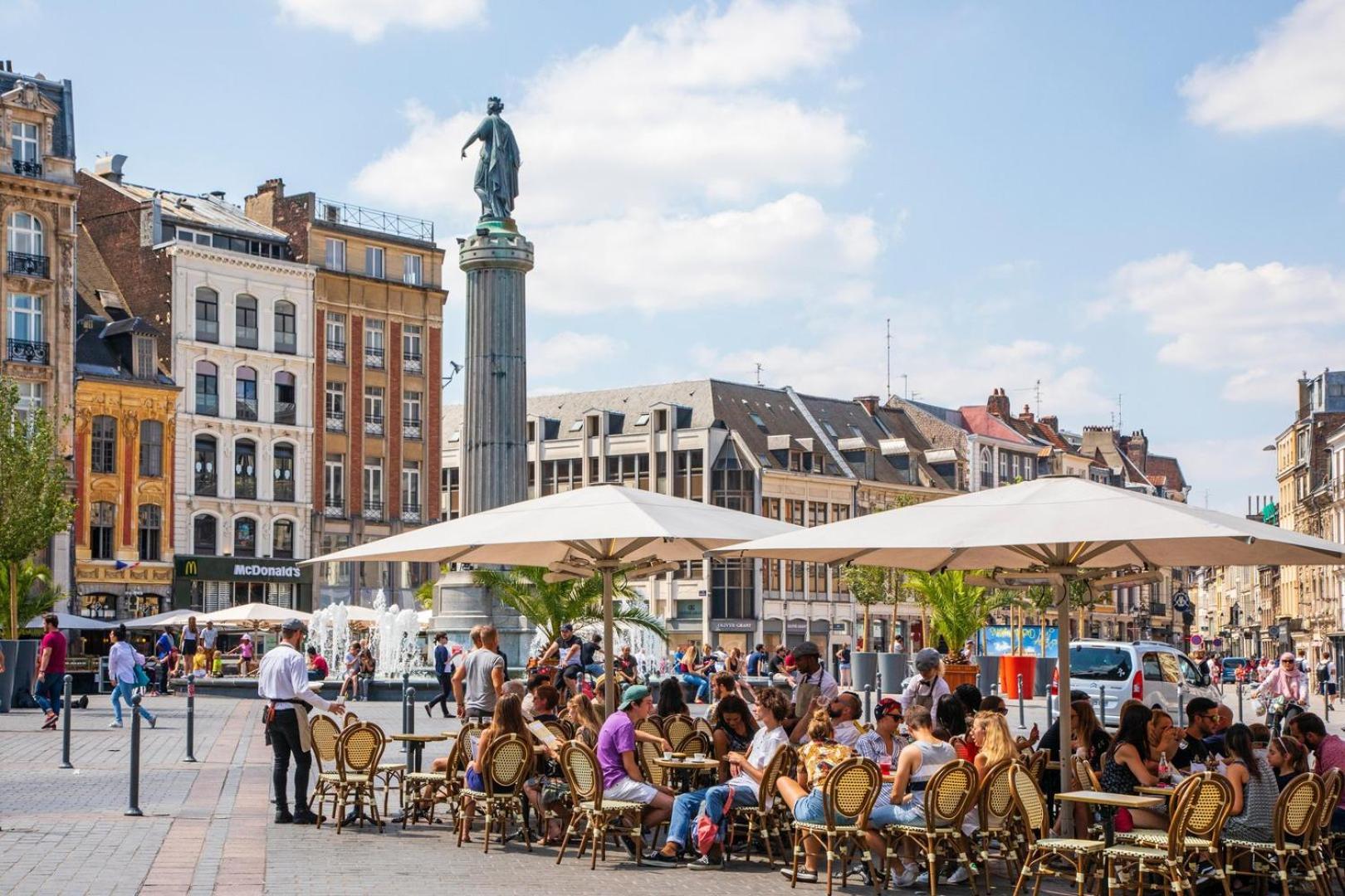 Apartment Charming Bright Flat In Vieux Lille. *